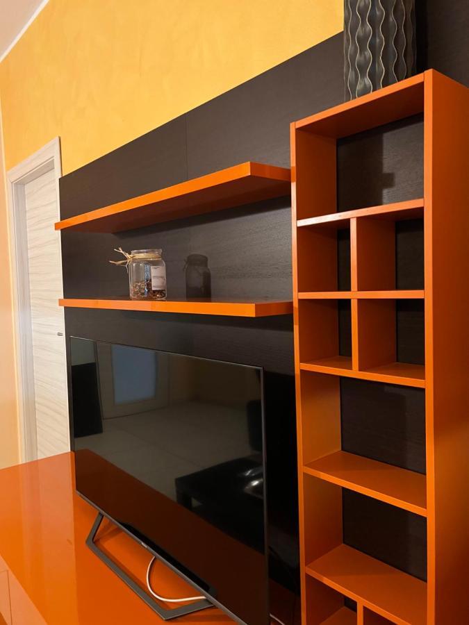 Stay In Style - Vibrant Condo In San Giovanni Lupatoto Exterior foto