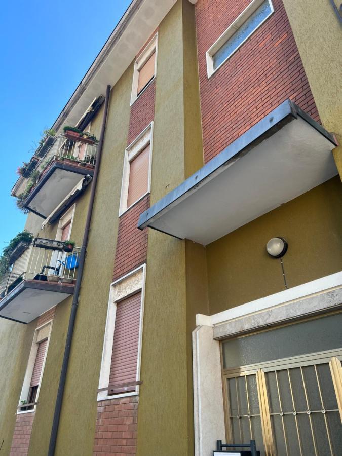 Stay In Style - Vibrant Condo In San Giovanni Lupatoto Exterior foto
